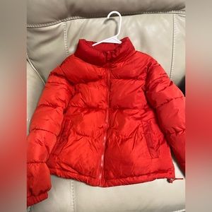 Forever 21 cherry red puffer jacket trendy size Medium unisex male or female